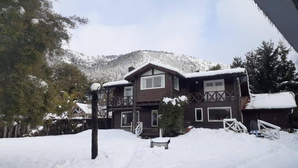 Indomito Hostel San Carlos de Bariloche Exterior foto